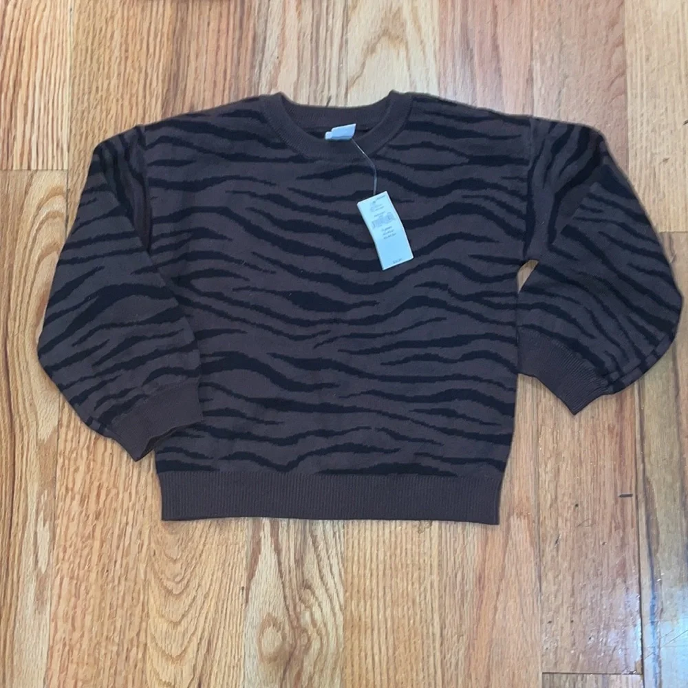 NEW with Tags 2 piece bundle GAP Zebra Print Sweater 5T